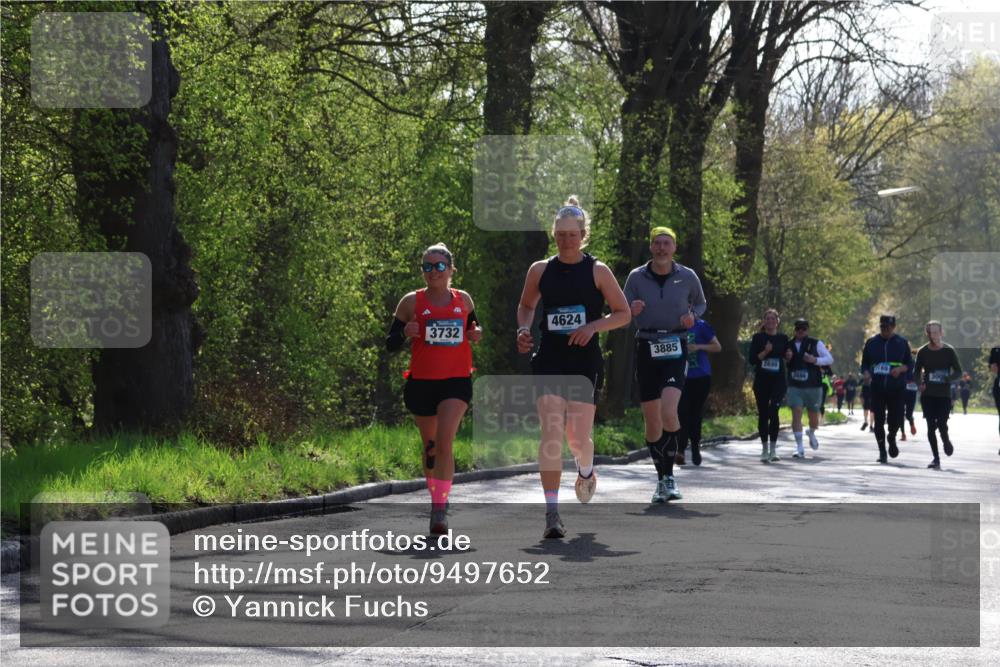 12.04.2026 - 45. Internationalen Wilhelmsburger Insellauf Yannick Fuchs http://msf.ph/oto/9497652 12.04.2026 10:55:23 Laufen 3732, 4624, 3885, 2699, 0169, 2686 meine-sportfotos.de