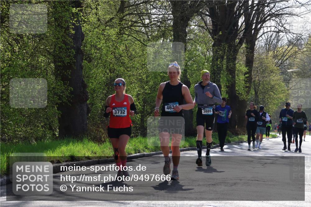 12.04.2026 - 45. Internationalen Wilhelmsburger Insellauf Yannick Fuchs http://msf.ph/oto/9497666 12.04.2026 10:55:25 Laufen 3732, 462, 3885, 3748, 0169, 2699, 3005, 2686, 2686 meine-sportfotos.de
