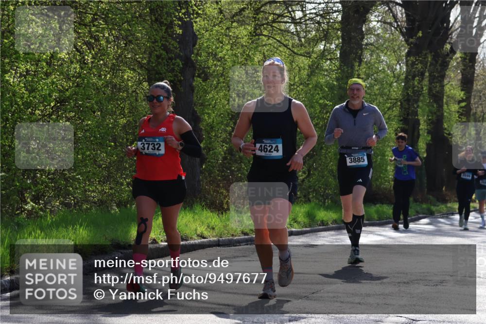 12.04.2026 - 45. Internationalen Wilhelmsburger Insellauf Yannick Fuchs http://msf.ph/oto/9497677 12.04.2026 10:55:26 Laufen 3732, 4624, 3885, 2699 meine-sportfotos.de