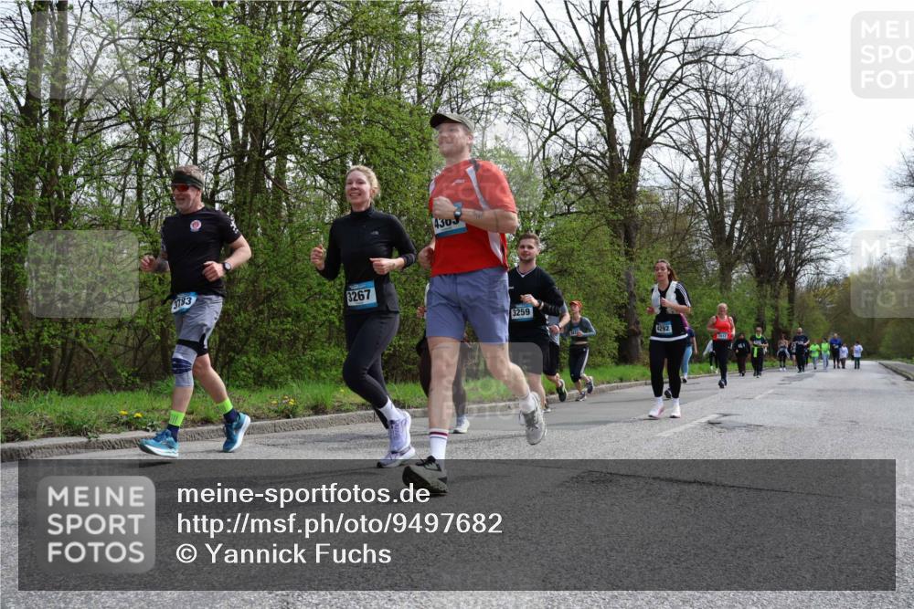 12.04.2026 - 45. Internationalen Wilhelmsburger Insellauf Yannick Fuchs http://msf.ph/oto/9497682 12.04.2026 13:10:05 Laufen 4303, 3783, 3267, 3259, 4292 meine-sportfotos.de