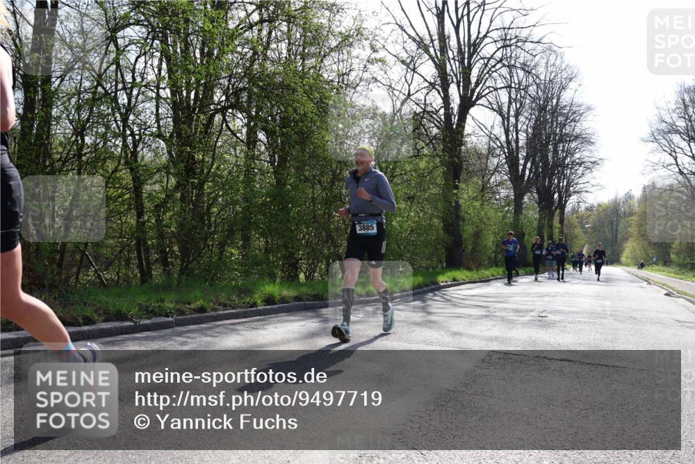 12.04.2026 - 45. Internationalen Wilhelmsburger Insellauf Yannick Fuchs http://msf.ph/oto/9497719 12.04.2026 10:55:29 Laufen 3885 meine-sportfotos.de