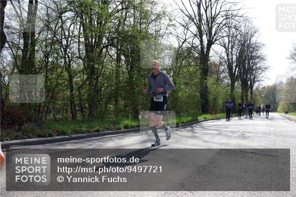 12.04.2026 - 45. Internationalen Wilhelmsburger Insellauf Yannick Fuchs http://msf.ph/oto/9497721 12.04.2026 10:55:29 Laufen 3885 meine-sportfotos.de