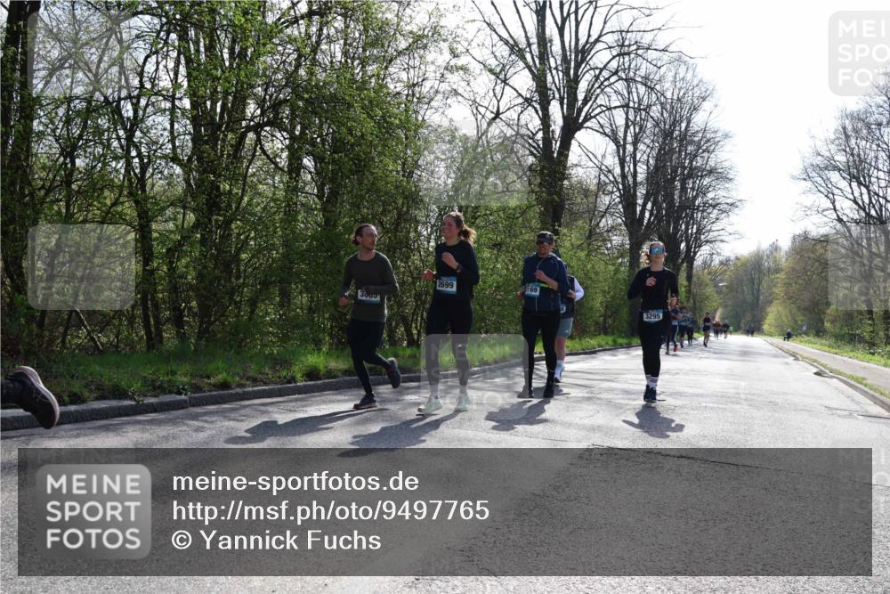 12.04.2026 - 45. Internationalen Wilhelmsburger Insellauf Yannick Fuchs http://msf.ph/oto/9497765 12.04.2026 10:55:36 Laufen 3003, 2699, 169, 3295 meine-sportfotos.de