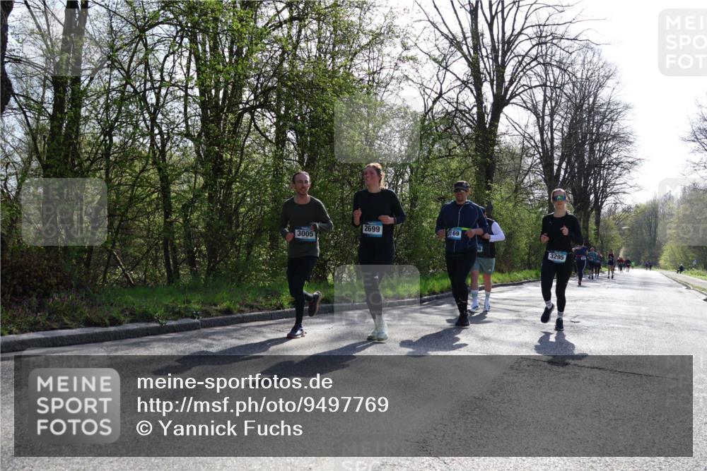 12.04.2026 - 45. Internationalen Wilhelmsburger Insellauf Yannick Fuchs http://msf.ph/oto/9497769 12.04.2026 10:55:36 Laufen 3005, 2699, 169, 3295 meine-sportfotos.de