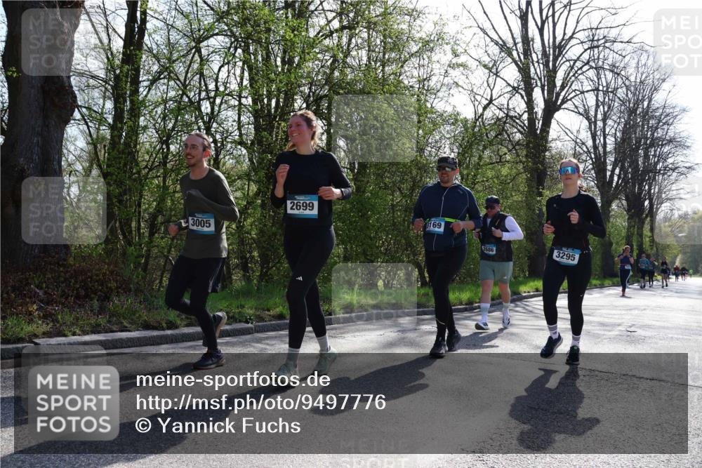 12.04.2026 - 45. Internationalen Wilhelmsburger Insellauf Yannick Fuchs http://msf.ph/oto/9497776 12.04.2026 10:55:37 Laufen 3005, 2699, 3169, 2686, 3295 meine-sportfotos.de