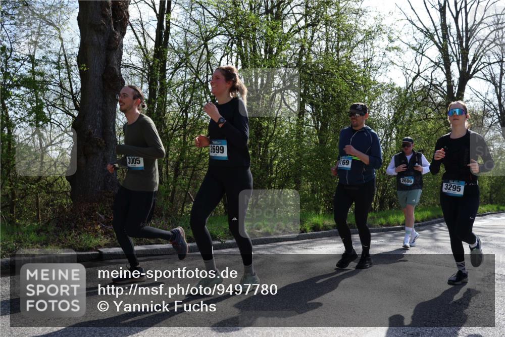 12.04.2026 - 45. Internationalen Wilhelmsburger Insellauf Yannick Fuchs http://msf.ph/oto/9497780 12.04.2026 10:55:37 Laufen 2699, 169, 3005, 2686, 3295 meine-sportfotos.de