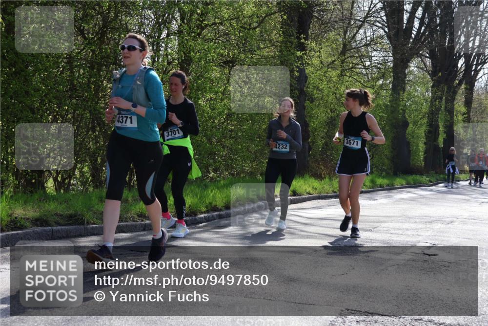 12.04.2026 - 45. Internationalen Wilhelmsburger Insellauf Yannick Fuchs http://msf.ph/oto/9497850 12.04.2026 10:55:46 Laufen 4371, 3701, 4232, 3671 meine-sportfotos.de