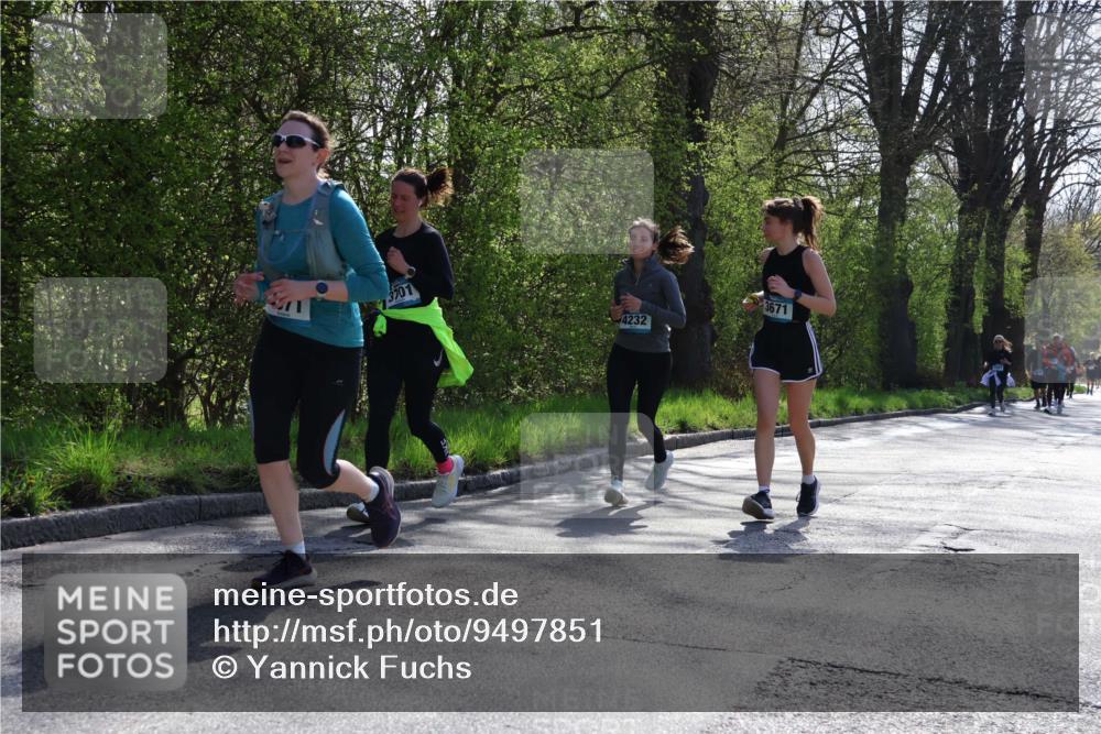 12.04.2026 - 45. Internationalen Wilhelmsburger Insellauf Yannick Fuchs http://msf.ph/oto/9497851 12.04.2026 10:55:46 Laufen 3701, 4232, 3671 meine-sportfotos.de