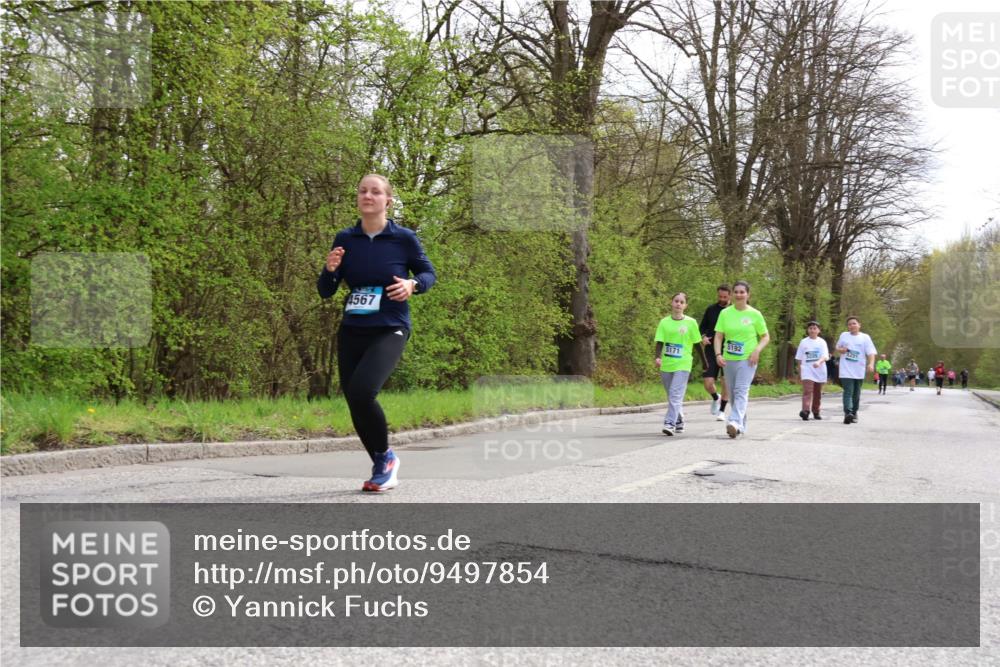 12.04.2026 - 45. Internationalen Wilhelmsburger Insellauf Yannick Fuchs http://msf.ph/oto/9497854 12.04.2026 13:10:25 Laufen 567, 5171, 5192 meine-sportfotos.de