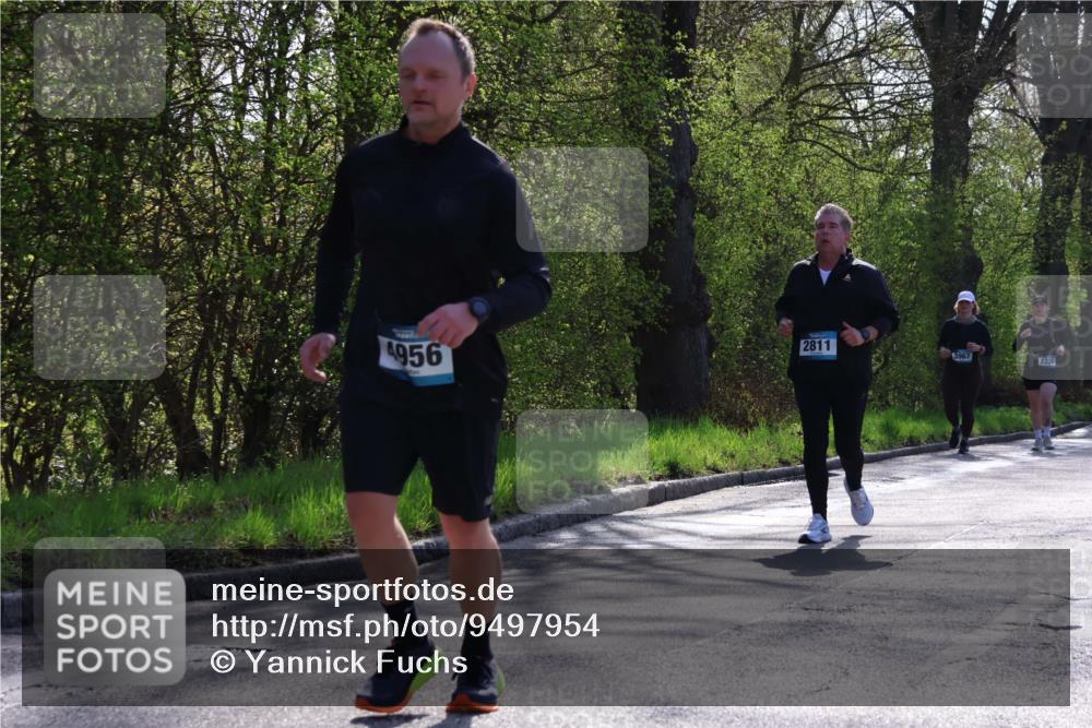 12.04.2026 - 45. Internationalen Wilhelmsburger Insellauf Yannick Fuchs http://msf.ph/oto/9497954 12.04.2026 10:56:00 Laufen 4956, 2811, 3967, 2336 meine-sportfotos.de