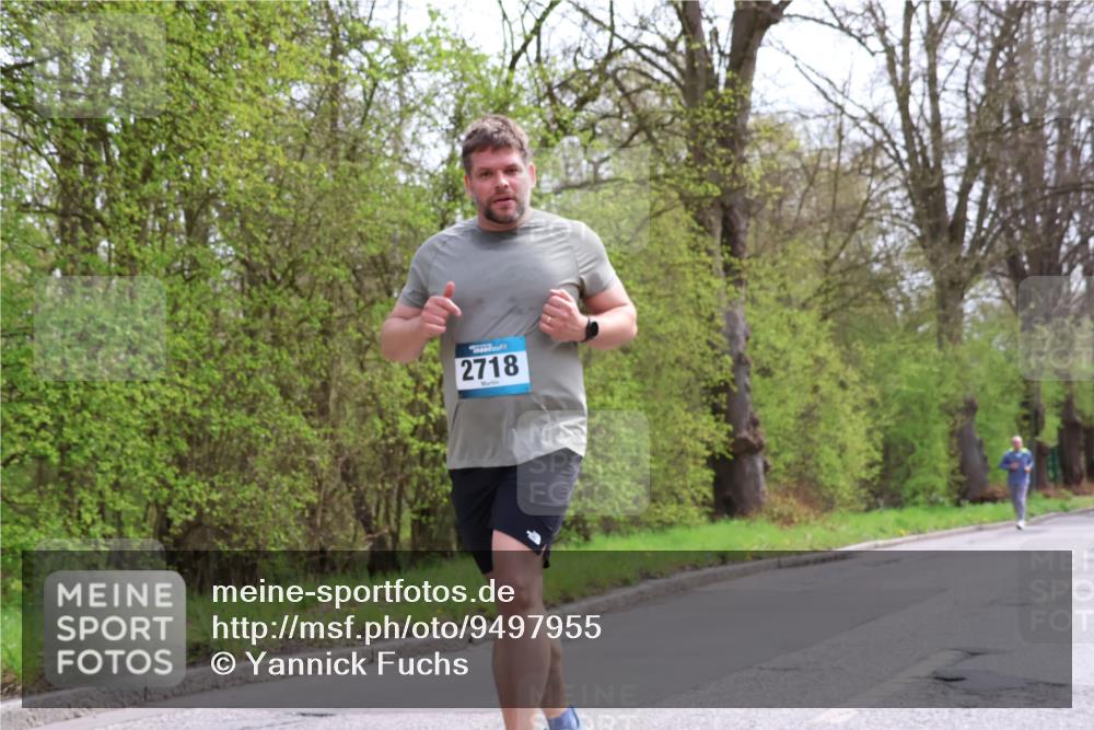 12.04.2026 - 45. Internationalen Wilhelmsburger Insellauf Yannick Fuchs http://msf.ph/oto/9497955 12.04.2026 13:10:55 Laufen 2718 meine-sportfotos.de