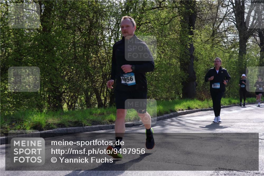 12.04.2026 - 45. Internationalen Wilhelmsburger Insellauf Yannick Fuchs http://msf.ph/oto/9497956 12.04.2026 10:56:00 Laufen 4956, 2811, 1967 meine-sportfotos.de