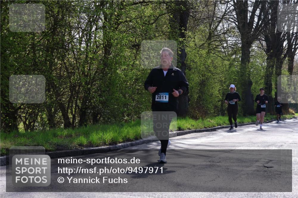 12.04.2026 - 45. Internationalen Wilhelmsburger Insellauf Yannick Fuchs http://msf.ph/oto/9497971 12.04.2026 10:56:02 Laufen 2811, 3967, 2336 meine-sportfotos.de