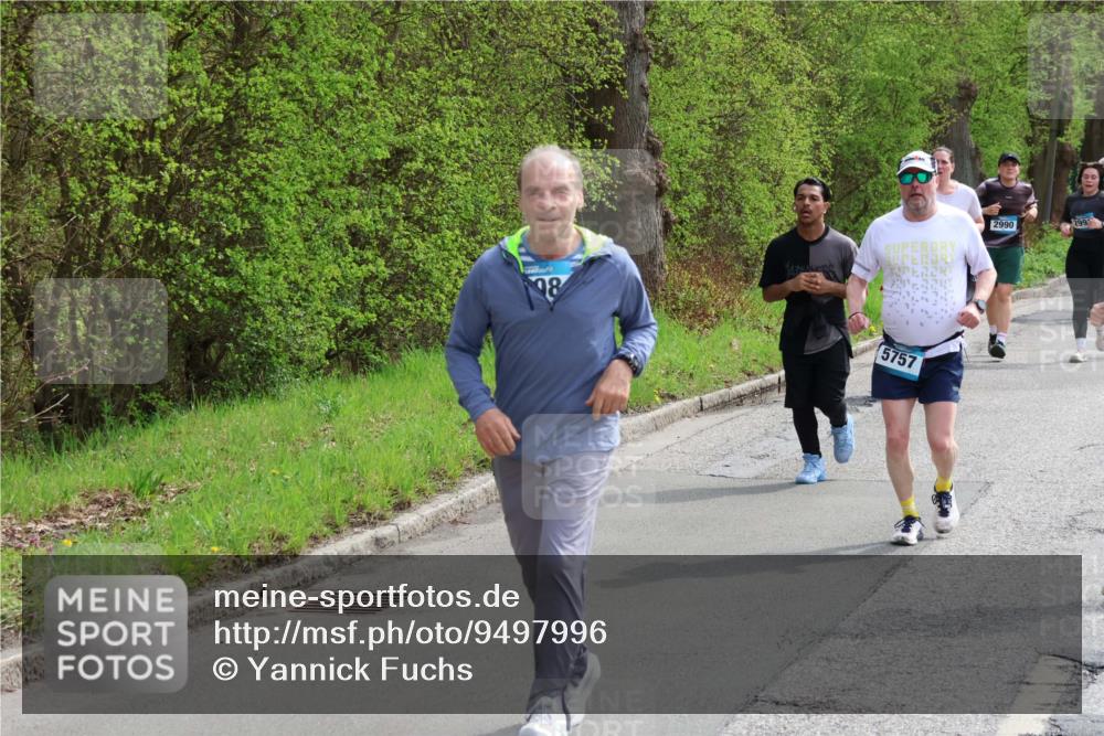 12.04.2026 - 45. Internationalen Wilhelmsburger Insellauf Yannick Fuchs http://msf.ph/oto/9497996 12.04.2026 13:11:06 Laufen 98, 5757, 2990, 299 meine-sportfotos.de