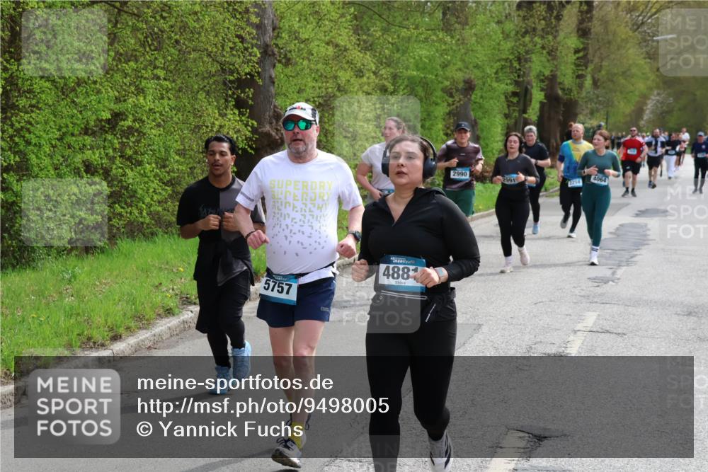 12.04.2026 - 45. Internationalen Wilhelmsburger Insellauf Yannick Fuchs http://msf.ph/oto/9498005 12.04.2026 13:11:08 Laufen 2990, 2991, 5757, 488, 2258, 4064 meine-sportfotos.de