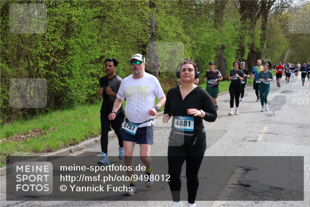 12.04.2026 - 45. Internationalen Wilhelmsburger Insellauf Yannick Fuchs http://msf.ph/oto/9498012 12.04.2026 13:11:08 Laufen 5757, 4881, 2991, 2996, 257, 2258, 4064 meine-sportfotos.de