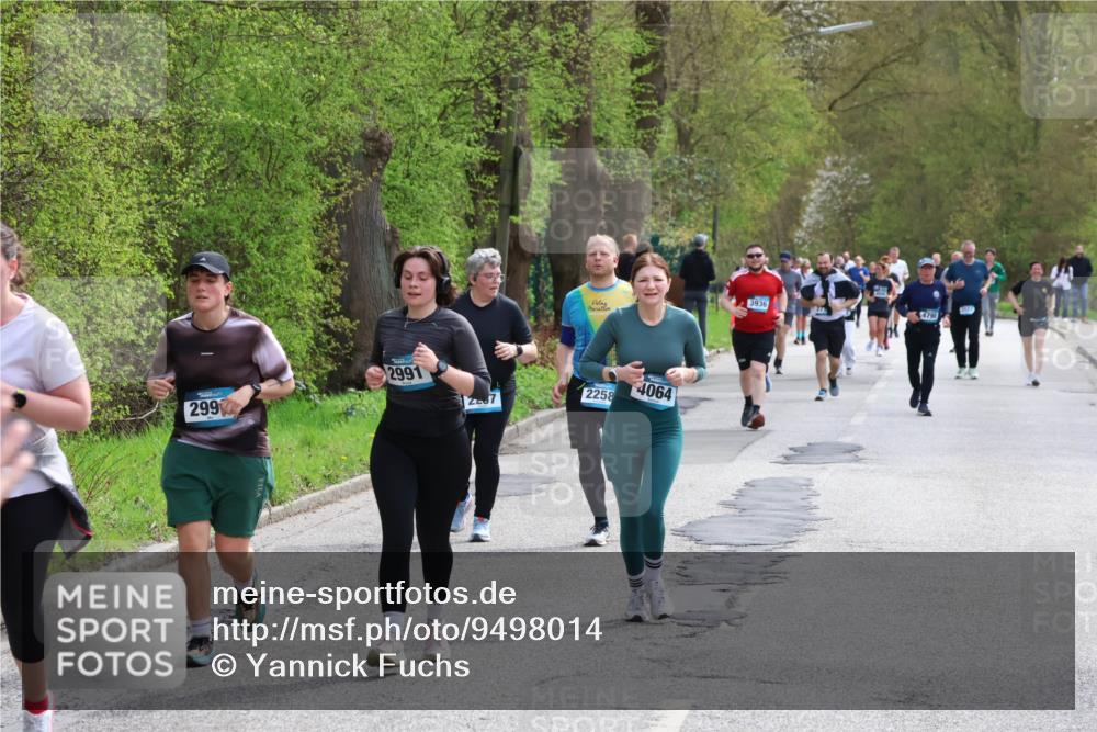 12.04.2026 - 45. Internationalen Wilhelmsburger Insellauf Yannick Fuchs http://msf.ph/oto/9498014 12.04.2026 13:11:09 Laufen 2991, 2258, 299, 4064, 3936, 27, 4790 meine-sportfotos.de