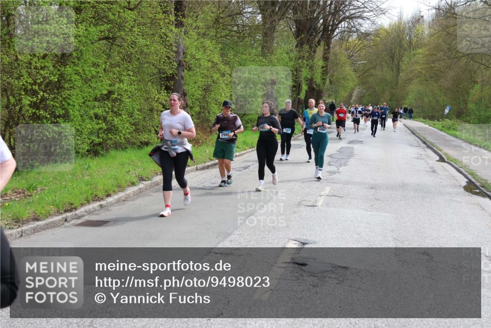 12.04.2026 - 45. Internationalen Wilhelmsburger Insellauf Yannick Fuchs http://msf.ph/oto/9498023 12.04.2026 13:11:09 Laufen 2990, 2257, 4064 meine-sportfotos.de