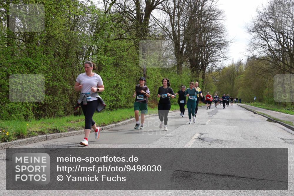 12.04.2026 - 45. Internationalen Wilhelmsburger Insellauf Yannick Fuchs http://msf.ph/oto/9498030 12.04.2026 13:11:11 Laufen 2990, 2991, 2257, 4064 meine-sportfotos.de
