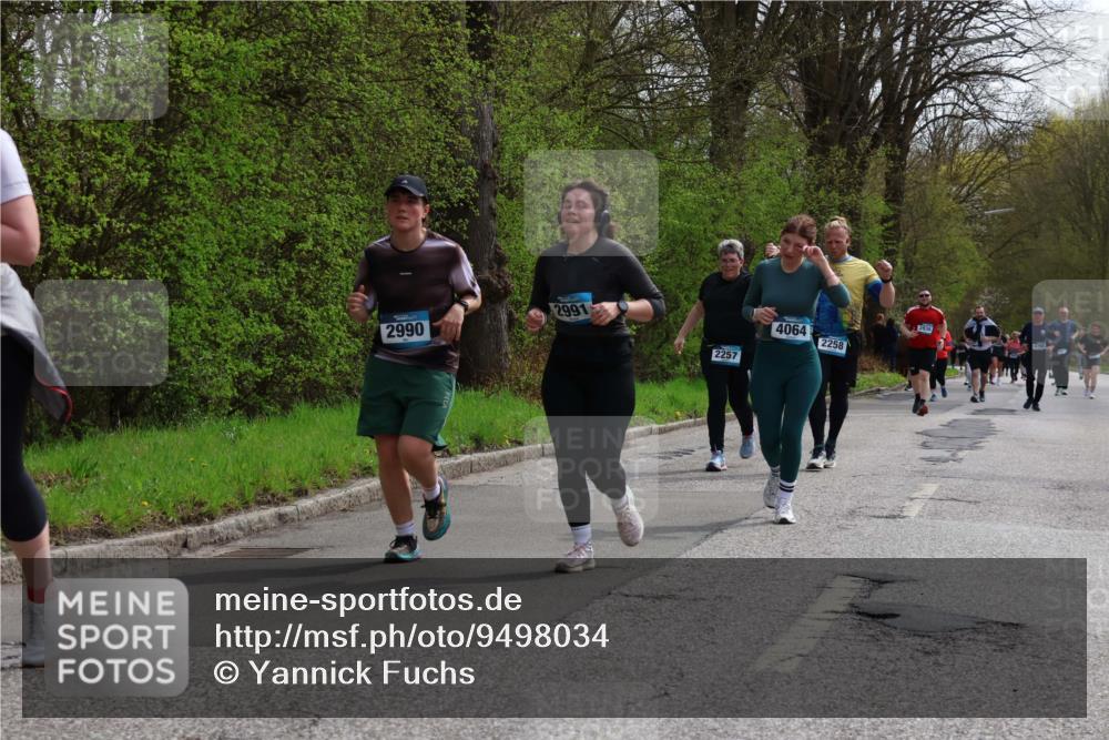 12.04.2026 - 45. Internationalen Wilhelmsburger Insellauf Yannick Fuchs http://msf.ph/oto/9498034 12.04.2026 13:11:12 Laufen 2991, 2990, 2257, 4064, 2258 meine-sportfotos.de