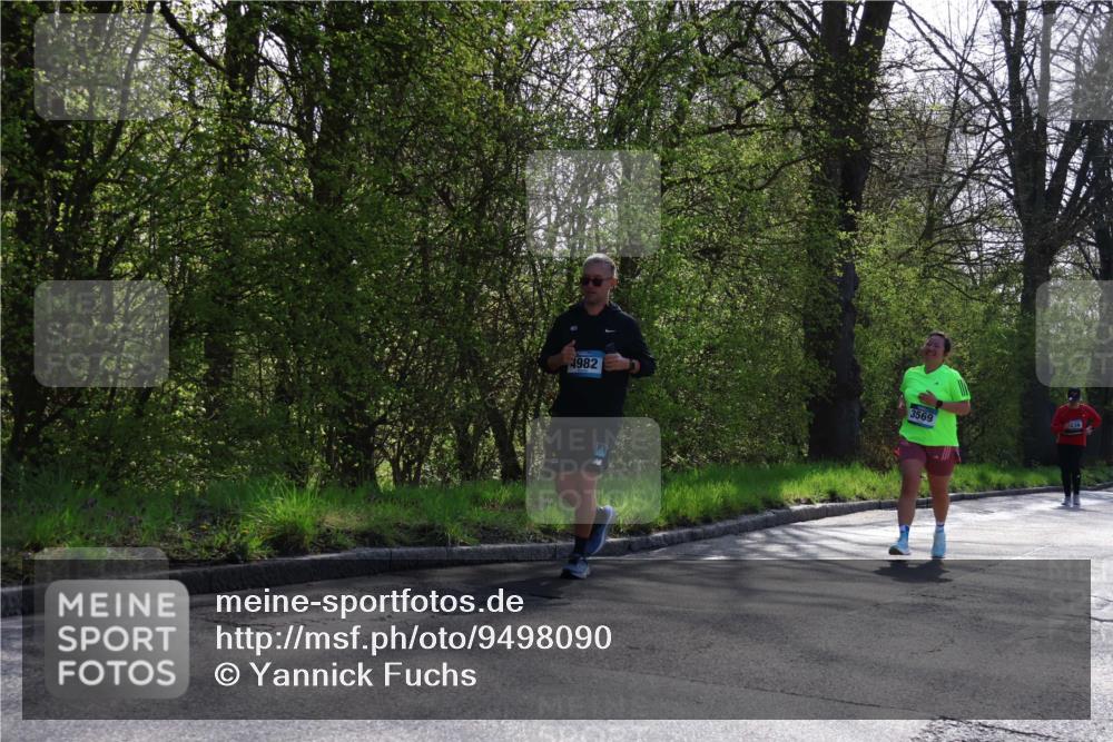 12.04.2026 - 45. Internationalen Wilhelmsburger Insellauf Yannick Fuchs http://msf.ph/oto/9498090 12.04.2026 10:56:15 Laufen 4982, 3569, 239 meine-sportfotos.de