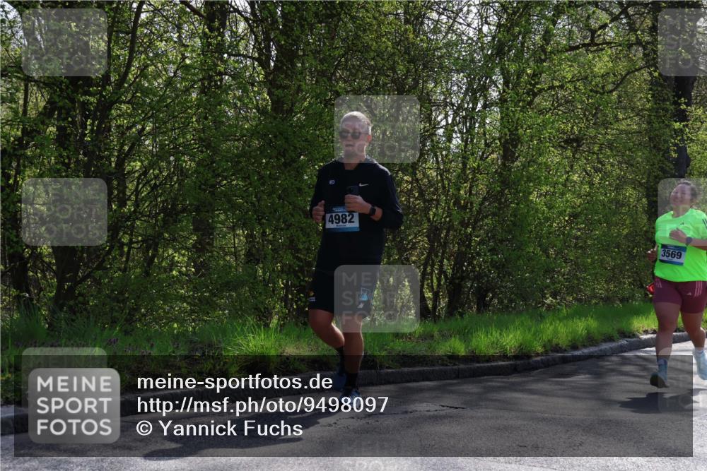 12.04.2026 - 45. Internationalen Wilhelmsburger Insellauf Yannick Fuchs http://msf.ph/oto/9498097 12.04.2026 10:56:15 Laufen 4982, 3569 meine-sportfotos.de