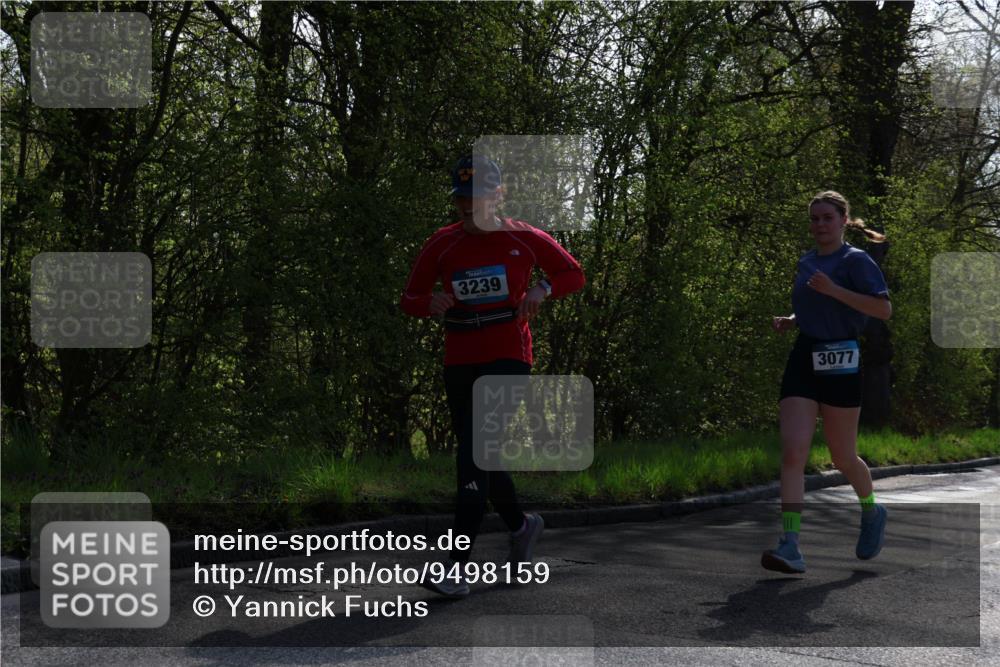 12.04.2026 - 45. Internationalen Wilhelmsburger Insellauf Yannick Fuchs http://msf.ph/oto/9498159 12.04.2026 10:56:22 Laufen 3239, 3077 meine-sportfotos.de