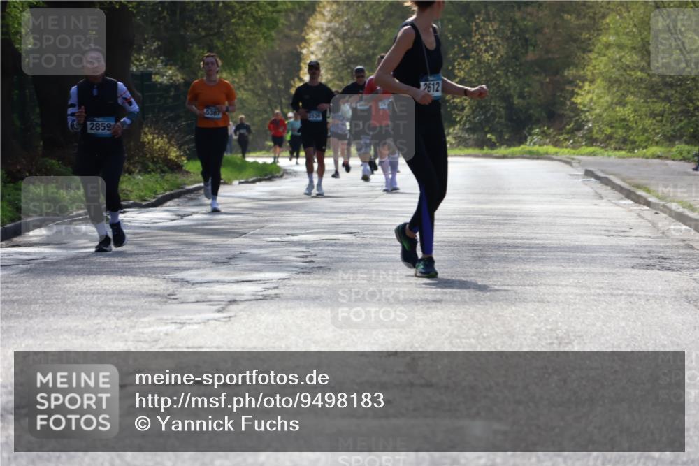 12.04.2026 - 45. Internationalen Wilhelmsburger Insellauf Yannick Fuchs http://msf.ph/oto/9498183 12.04.2026 10:56:25 Laufen 5367, 2859, 2612 meine-sportfotos.de
