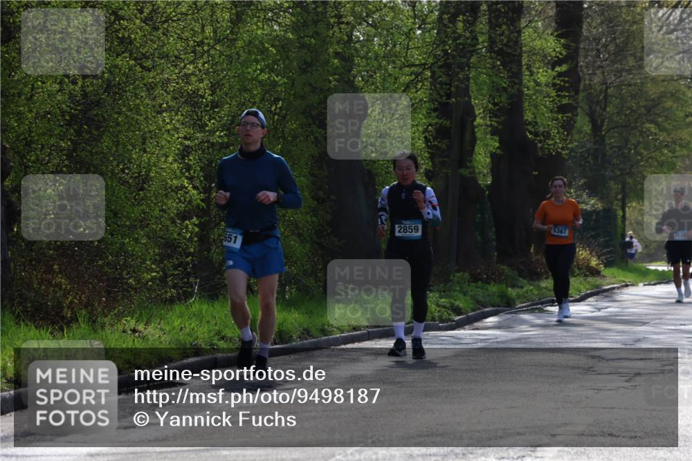 12.04.2026 - 45. Internationalen Wilhelmsburger Insellauf Yannick Fuchs http://msf.ph/oto/9498187 12.04.2026 10:56:29 Laufen 651, 2859, 5367 meine-sportfotos.de