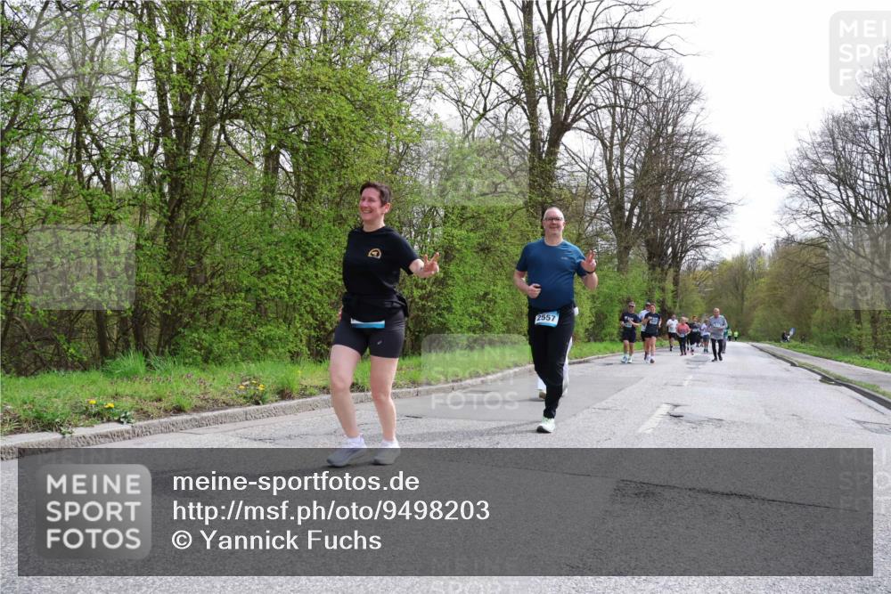 12.04.2026 - 45. Internationalen Wilhelmsburger Insellauf Yannick Fuchs http://msf.ph/oto/9498203 12.04.2026 13:11:30 Laufen 2557 meine-sportfotos.de