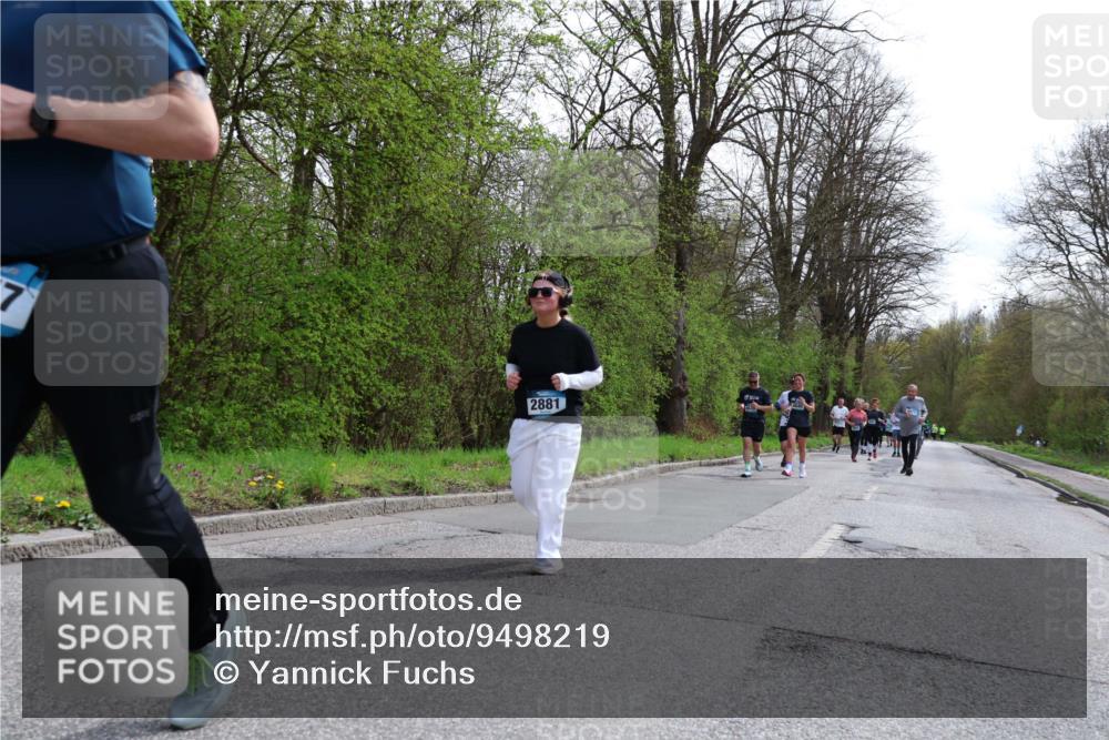 12.04.2026 - 45. Internationalen Wilhelmsburger Insellauf Yannick Fuchs http://msf.ph/oto/9498219 12.04.2026 13:11:32 Laufen 2881 meine-sportfotos.de