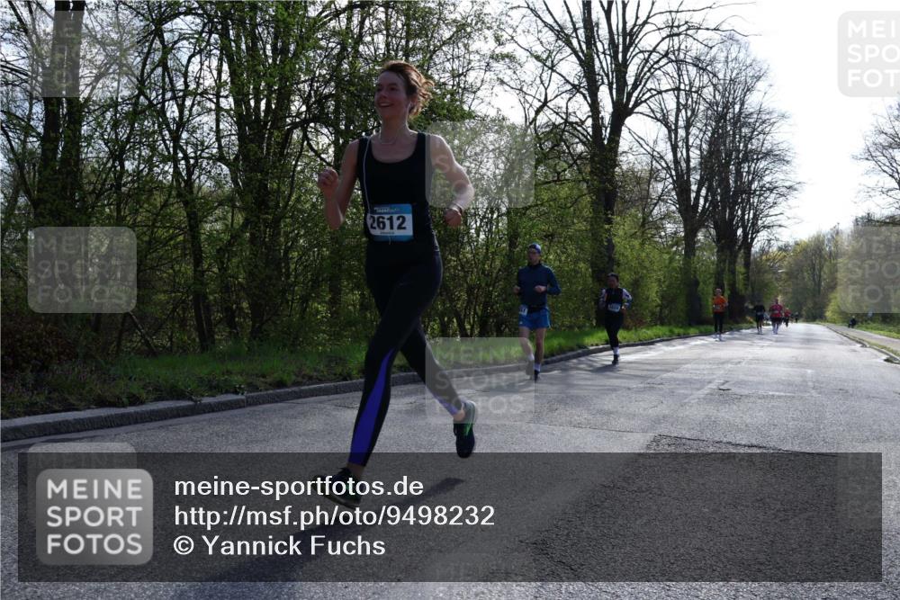 12.04.2026 - 45. Internationalen Wilhelmsburger Insellauf Yannick Fuchs http://msf.ph/oto/9498232 12.04.2026 10:56:34 Laufen 2612 meine-sportfotos.de