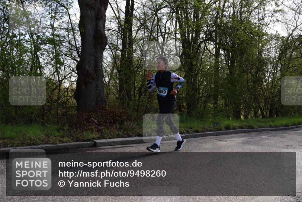 12.04.2026 - 45. Internationalen Wilhelmsburger Insellauf Yannick Fuchs http://msf.ph/oto/9498260 12.04.2026 10:56:37 Laufen 2859 meine-sportfotos.de