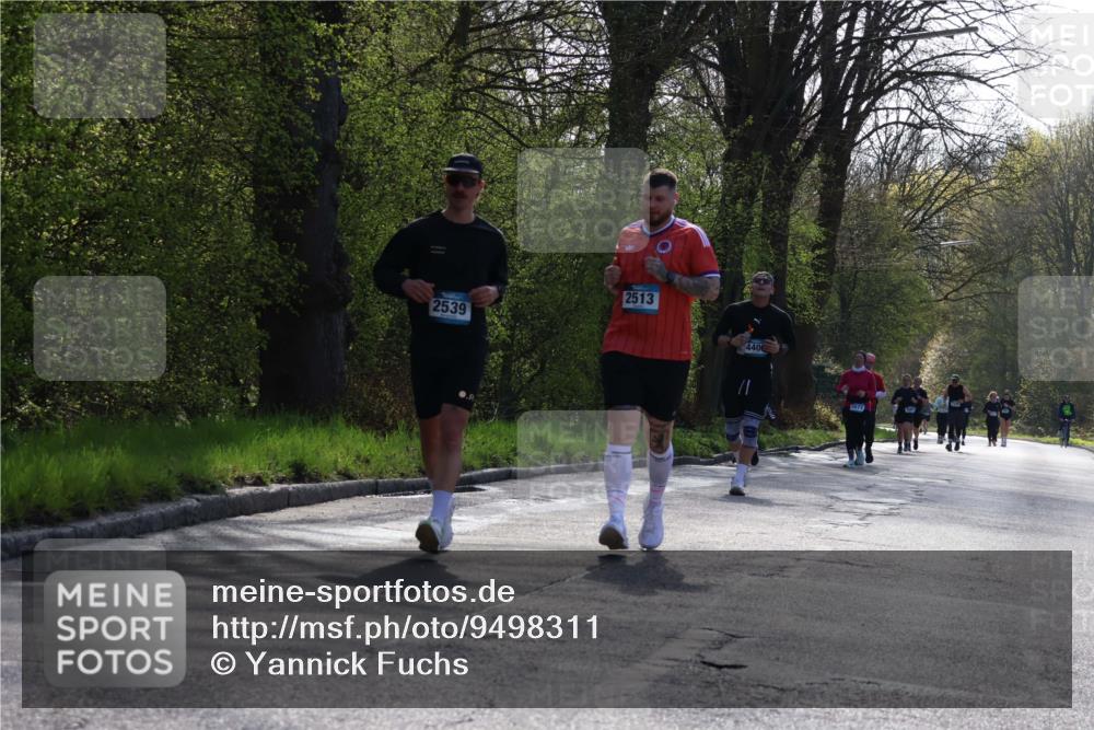 12.04.2026 - 45. Internationalen Wilhelmsburger Insellauf Yannick Fuchs http://msf.ph/oto/9498311 12.04.2026 10:56:45 Laufen 2539, 2513, 4406, 2673 meine-sportfotos.de