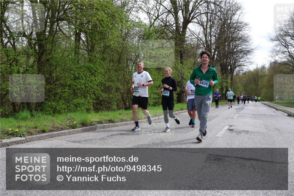 12.04.2026 - 45. Internationalen Wilhelmsburger Insellauf Yannick Fuchs http://msf.ph/oto/9498345 12.04.2026 13:11:43 Laufen 3024, 3023, 520, 5820 meine-sportfotos.de