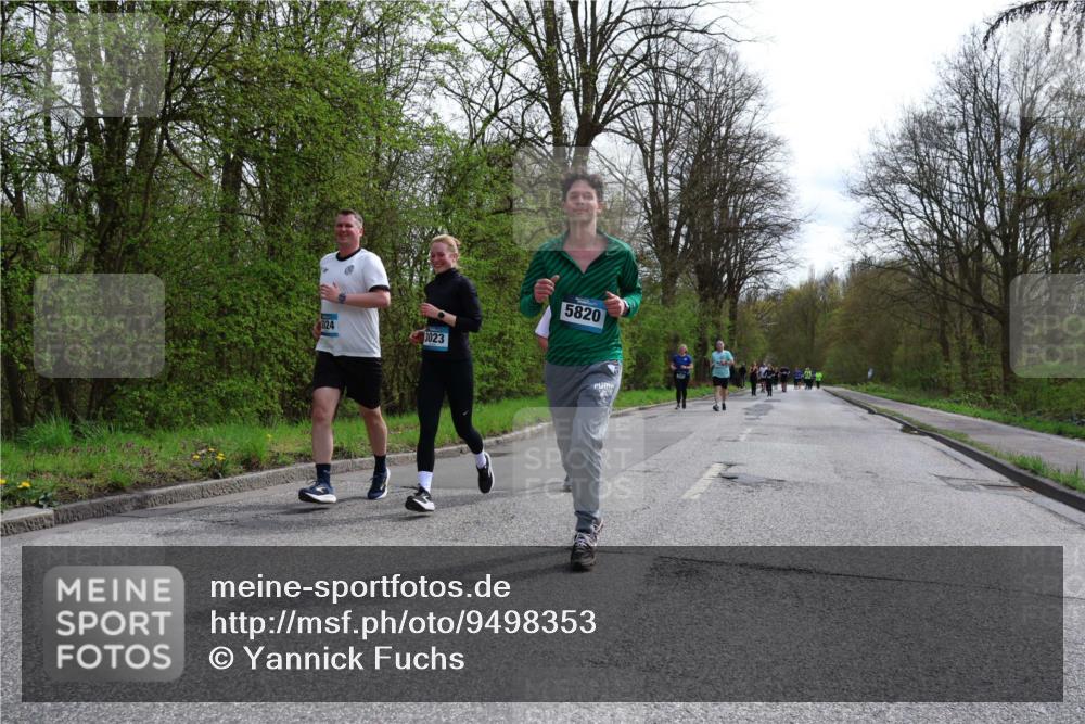 12.04.2026 - 45. Internationalen Wilhelmsburger Insellauf Yannick Fuchs http://msf.ph/oto/9498353 12.04.2026 13:11:44 Laufen 024, 3023, 5820 meine-sportfotos.de