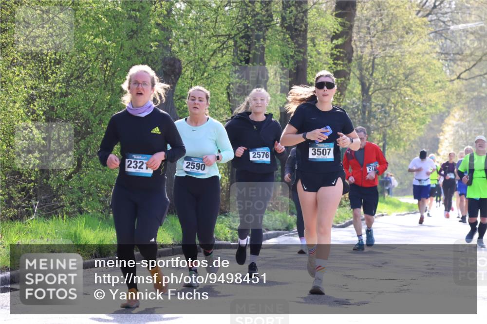 12.04.2026 - 45. Internationalen Wilhelmsburger Insellauf Yannick Fuchs http://msf.ph/oto/9498451 12.04.2026 10:57:12 Laufen 2321, 2590, 2576, 3507, 2770 meine-sportfotos.de