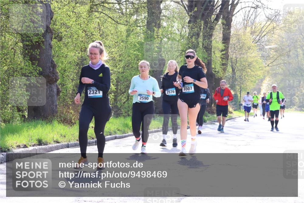 12.04.2026 - 45. Internationalen Wilhelmsburger Insellauf Yannick Fuchs http://msf.ph/oto/9498469 12.04.2026 10:57:14 Laufen 2321, 2576, 2590, 3507, 2199 meine-sportfotos.de