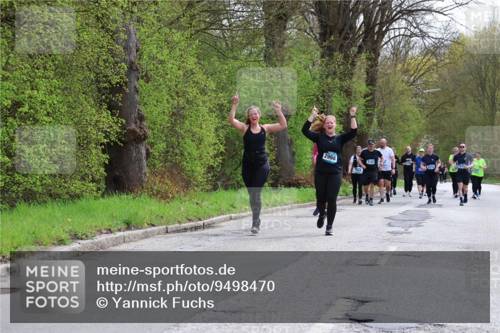 12.04.2026 - 45. Internationalen Wilhelmsburger Insellauf Yannick Fuchs http://msf.ph/oto/9498470 12.04.2026 13:11:55 Laufen 2968, 3132, 23, 4574, 457 meine-sportfotos.de