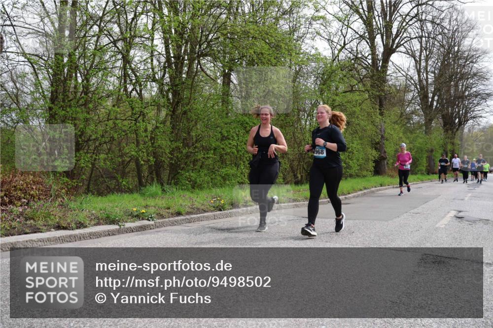 12.04.2026 - 45. Internationalen Wilhelmsburger Insellauf Yannick Fuchs http://msf.ph/oto/9498502 12.04.2026 13:12:01 Laufen 968 meine-sportfotos.de