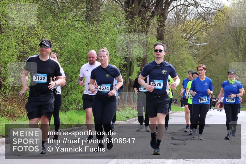 12.04.2026 - 45. Internationalen Wilhelmsburger Insellauf Yannick Fuchs http://msf.ph/oto/9498547 12.04.2026 13:12:06 Laufen 3132, 4574, 3756, 4575, 2933, 2359 meine-sportfotos.de