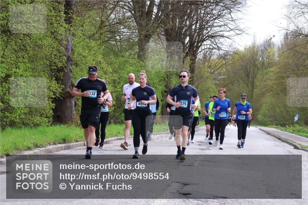 12.04.2026 - 45. Internationalen Wilhelmsburger Insellauf Yannick Fuchs http://msf.ph/oto/9498554 12.04.2026 13:12:06 Laufen 132, 938, 45, 575, 375, 3955, 2933, 2359 meine-sportfotos.de