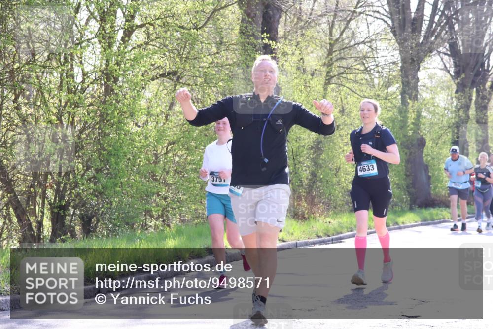 12.04.2026 - 45. Internationalen Wilhelmsburger Insellauf Yannick Fuchs http://msf.ph/oto/9498571 12.04.2026 10:58:42 Laufen 4633, 375 meine-sportfotos.de