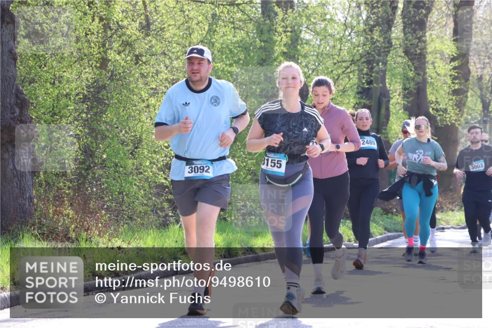 12.04.2026 - 45. Internationalen Wilhelmsburger Insellauf Yannick Fuchs http://msf.ph/oto/9498610 12.04.2026 10:58:46 Laufen 3092, 3155, 2489, 2024, 3003 meine-sportfotos.de