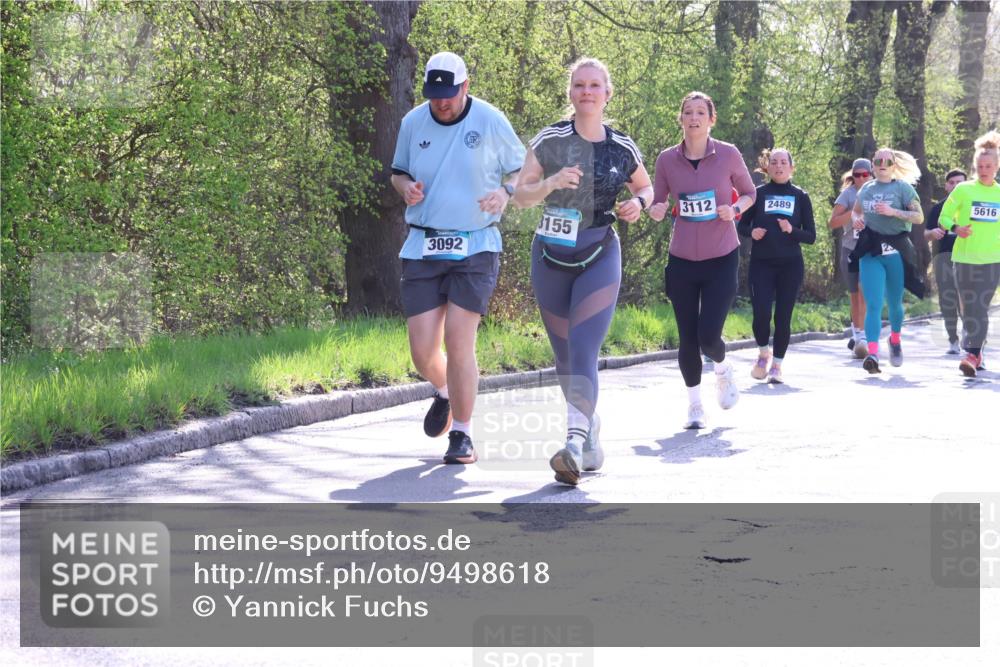 12.04.2026 - 45. Internationalen Wilhelmsburger Insellauf Yannick Fuchs http://msf.ph/oto/9498618 12.04.2026 10:58:47 Laufen 3112, 3155, 3092, 2489, 5616 meine-sportfotos.de