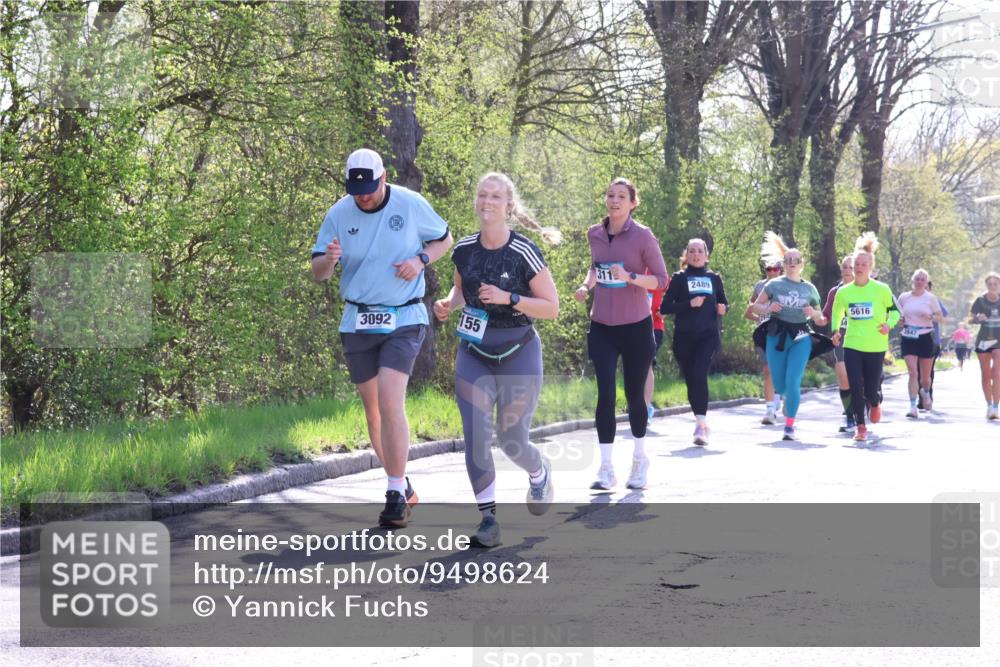 12.04.2026 - 45. Internationalen Wilhelmsburger Insellauf Yannick Fuchs http://msf.ph/oto/9498624 12.04.2026 10:58:48 Laufen 3092, 155, 311, 2489, 4, 5616, 1847 meine-sportfotos.de