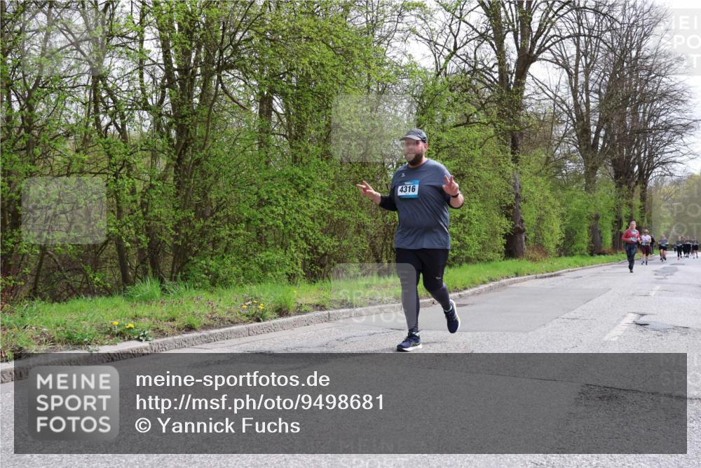 12.04.2026 - 45. Internationalen Wilhelmsburger Insellauf Yannick Fuchs http://msf.ph/oto/9498681 12.04.2026 13:12:29 Laufen 4316 meine-sportfotos.de