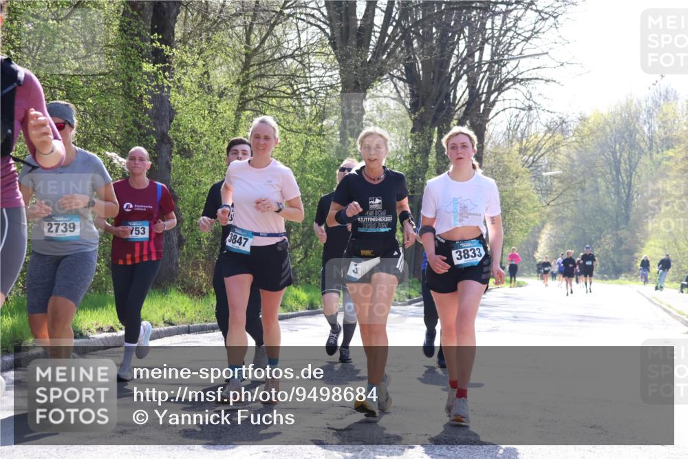 12.04.2026 - 45. Internationalen Wilhelmsburger Insellauf Yannick Fuchs http://msf.ph/oto/9498684 12.04.2026 10:58:54 Laufen 2739, 753, 3847, 45, 2023, 1920, 3833 meine-sportfotos.de