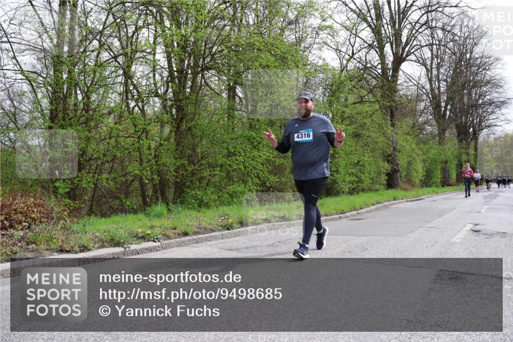 12.04.2026 - 45. Internationalen Wilhelmsburger Insellauf Yannick Fuchs http://msf.ph/oto/9498685 12.04.2026 13:12:30 Laufen 4316 meine-sportfotos.de