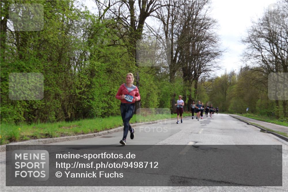 12.04.2026 - 45. Internationalen Wilhelmsburger Insellauf Yannick Fuchs http://msf.ph/oto/9498712 12.04.2026 13:12:35 Laufen 4124 meine-sportfotos.de